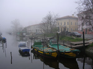 zona del Canale che si pu&ograve; ancora vedere inuna giornata di nebbia
